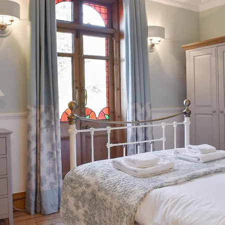 Laburnum House * Уитби